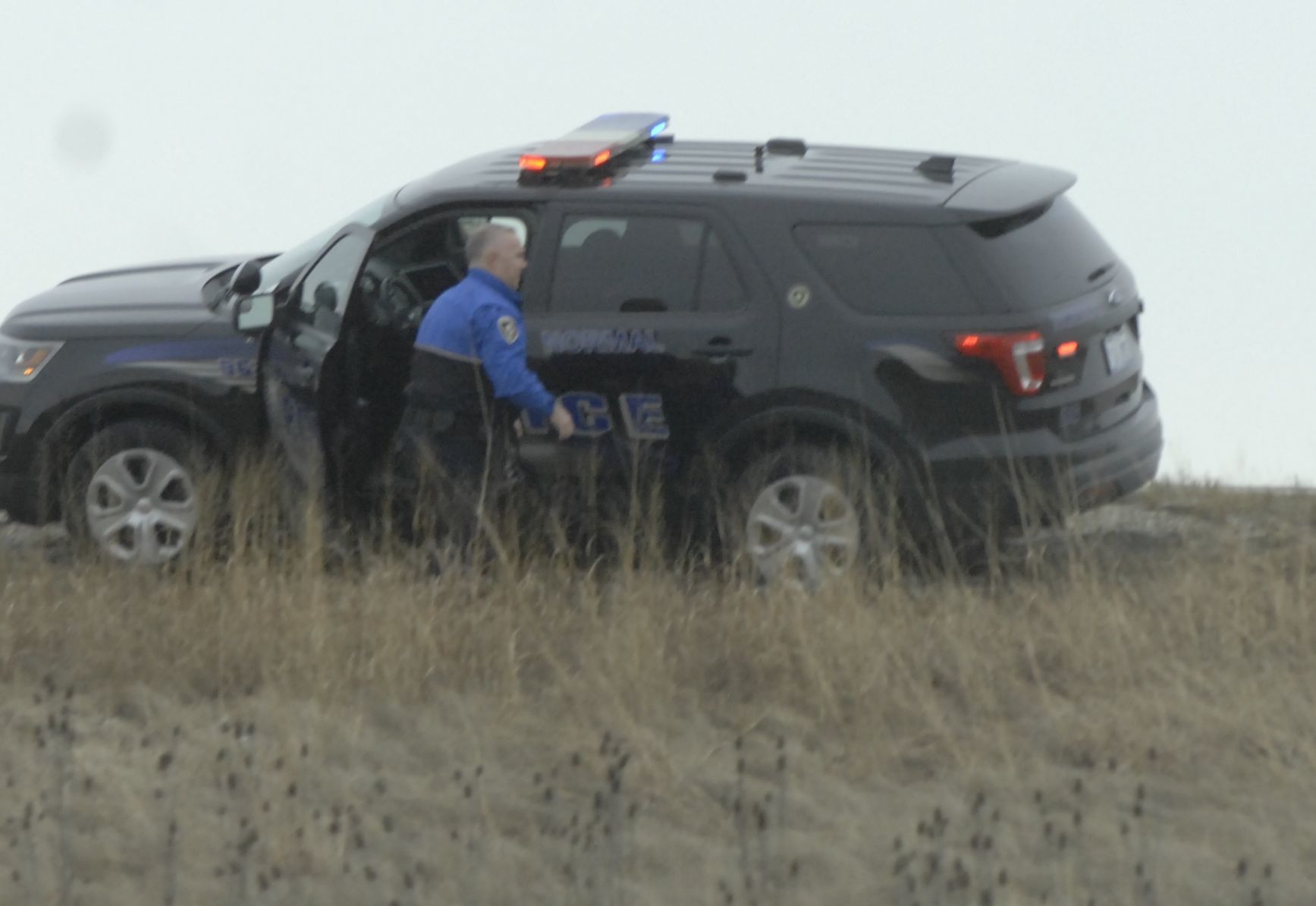 030819-blm-loc-4standoff
